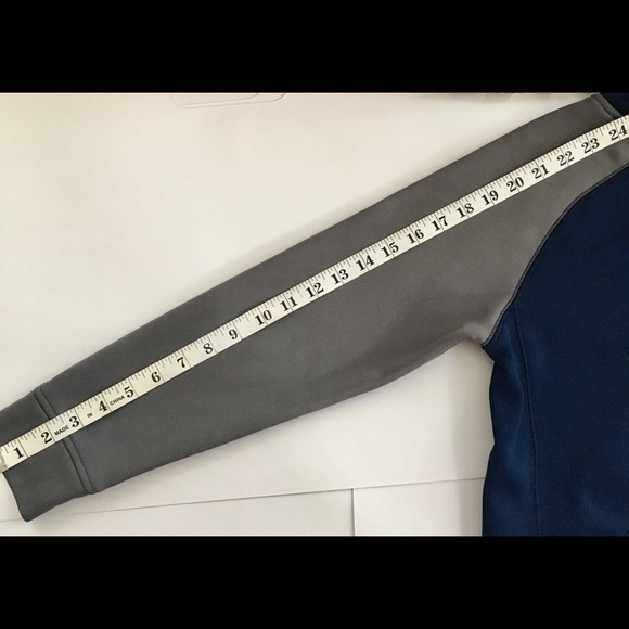 Adidas Pullover Hoodie Boys Size 10-12 - Picture 5 of 8